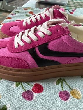 Steve Madden Hot Pink Suede Platform Sneakers with Black Accent